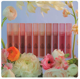 3CE BLUR WATER TINT in a beauty setup