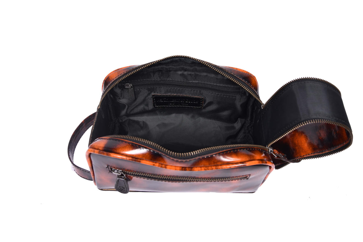 AARON LEATHER GOODS leather toiletry bag with external zippered pocket