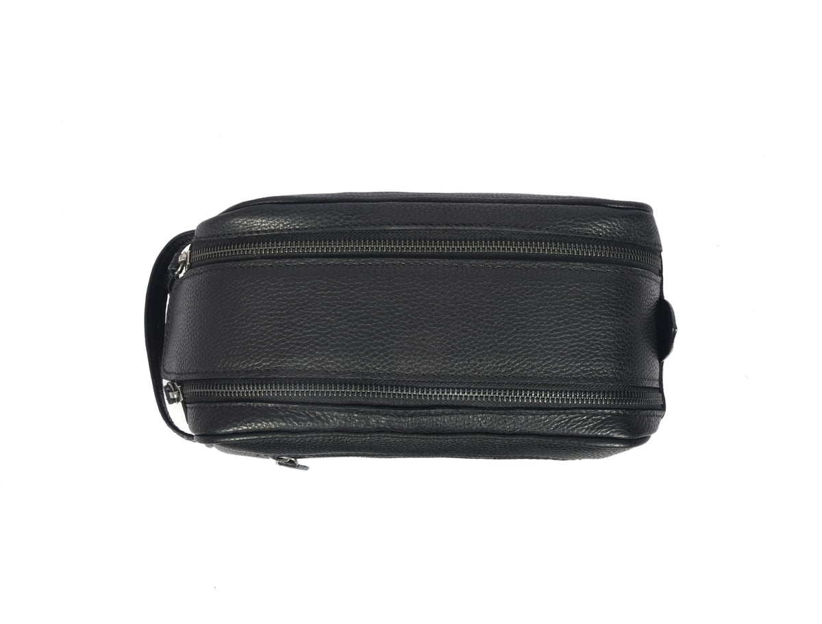 AARON LEATHER GOODS toiletry pouch leather strap handle close-up