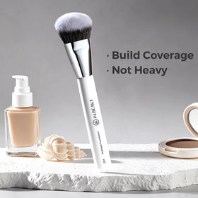 ALBEAUT Angled Foundation Brush with packaging