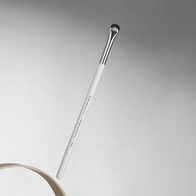 ALBEAUT Crescent Eyeliner Brush with brow powder