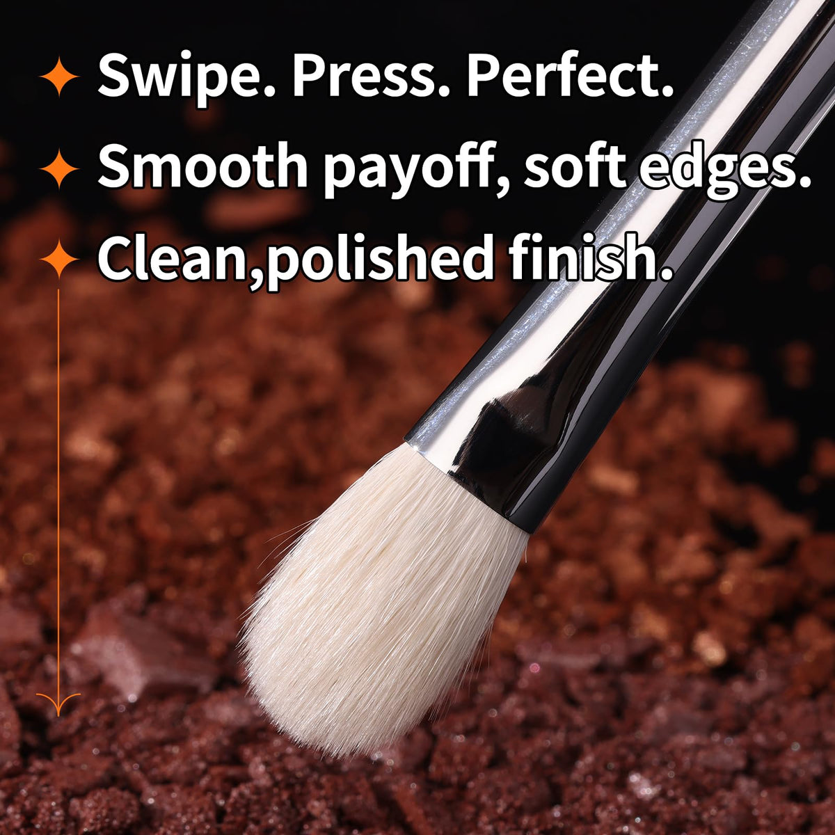 ALBEAUT Eyeshadow Brush with a close-up of the bristles
