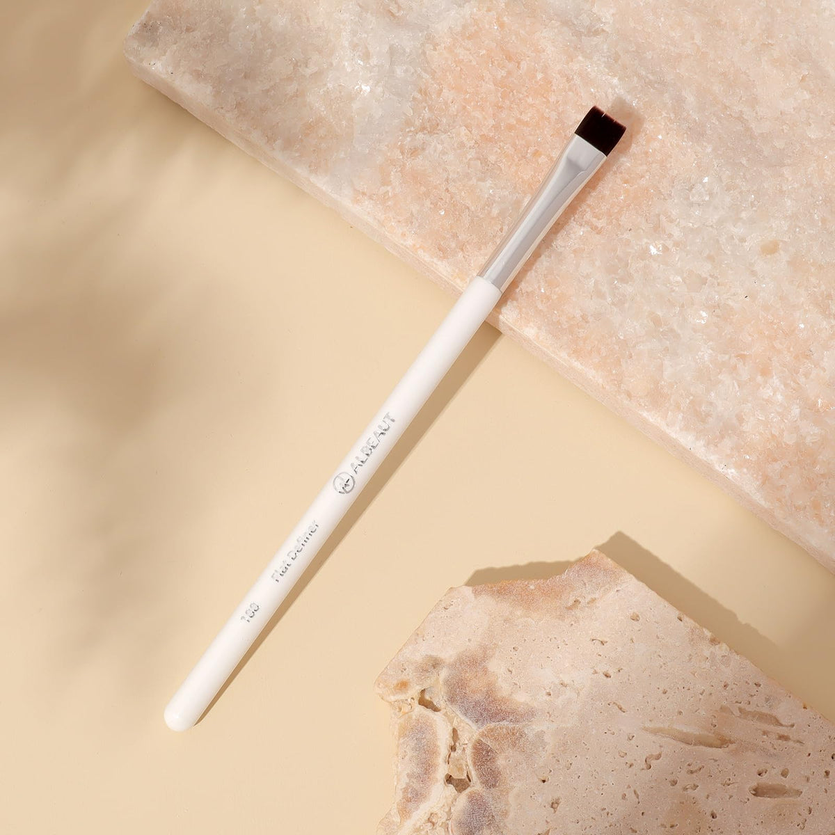 ALBEAUT Flat Eyebrow Concealer Brush with eyebrow makeup