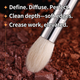 ALBEAUT Tapered Eye Shadow Brush packaging display