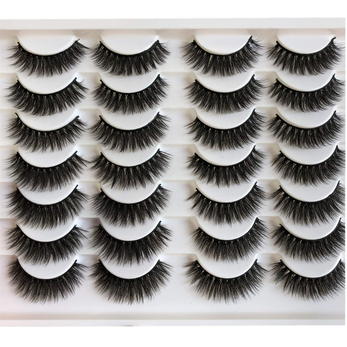 ALICROWN Short Eyelashes front view with natural look