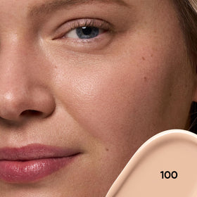 Almay Clear Complexion Concealer 100 packaging