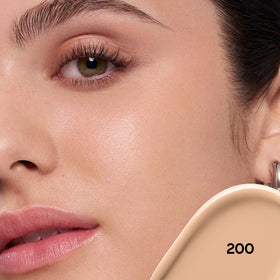 Almay Clear Complexion Concealer 200 packaging