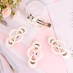 Amariver hair clips with matte finish close-up