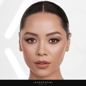 Anastasia Beverly Hills Highlighting Duo Pencil in use on model's eyebrows