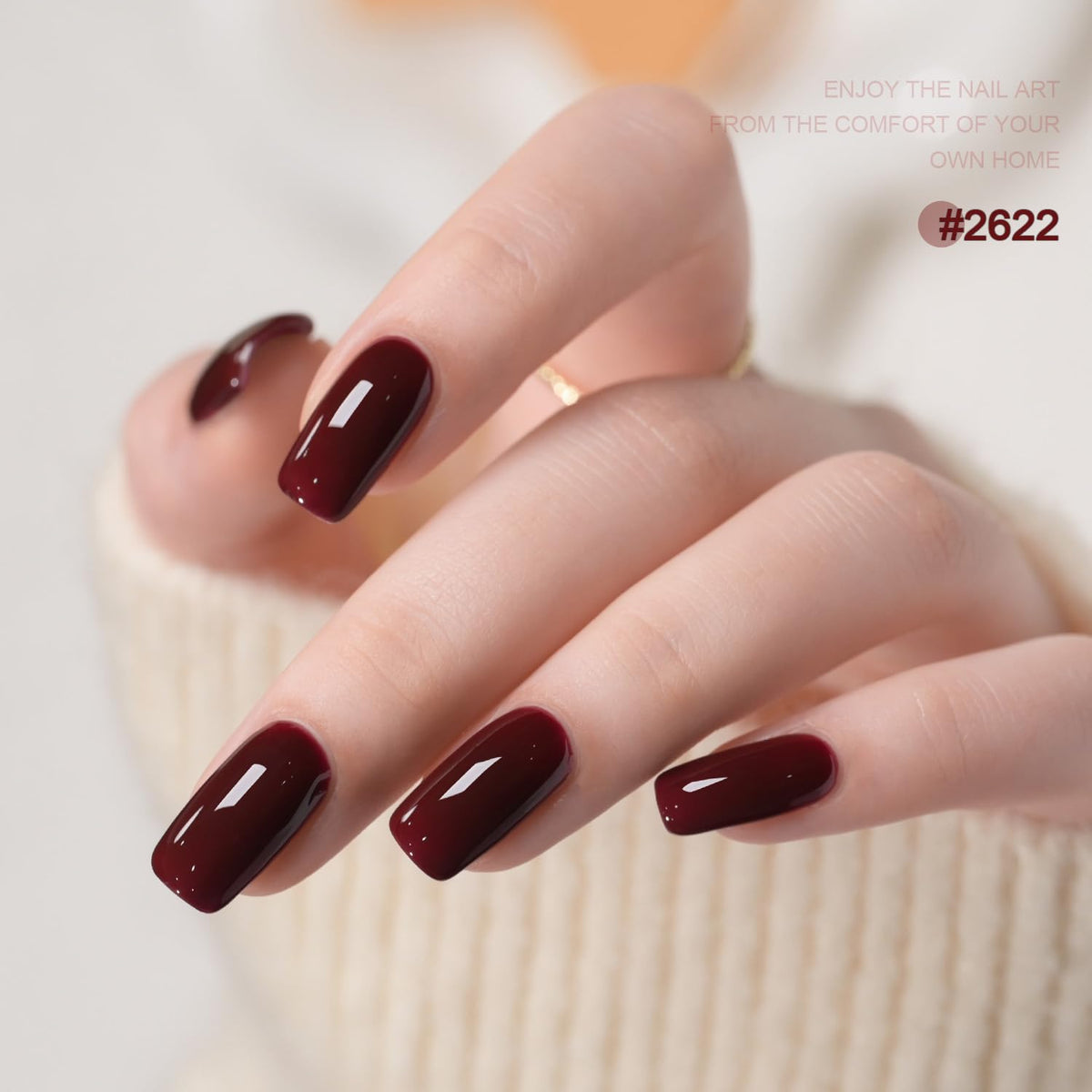 Application of GAOY gel nail polish on nails