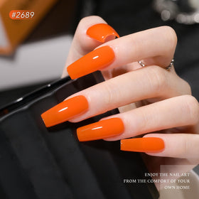 Application of GAOY gel nail polish with glossy finish