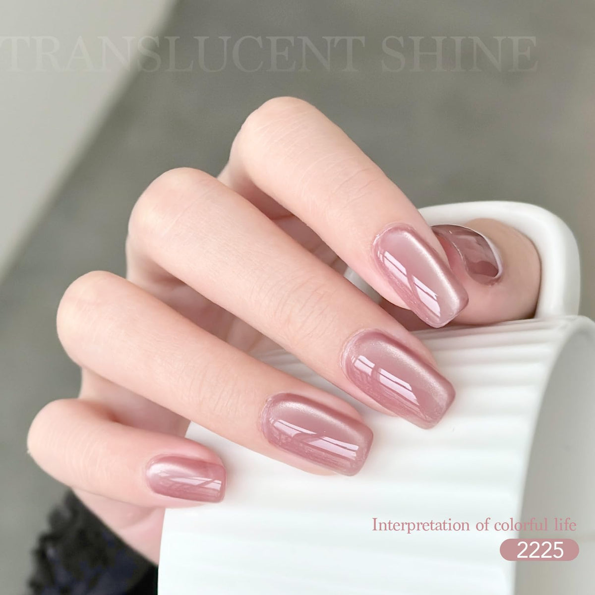 Application of GAOY Pink Cat Eye Gel Nail Polish with magnet