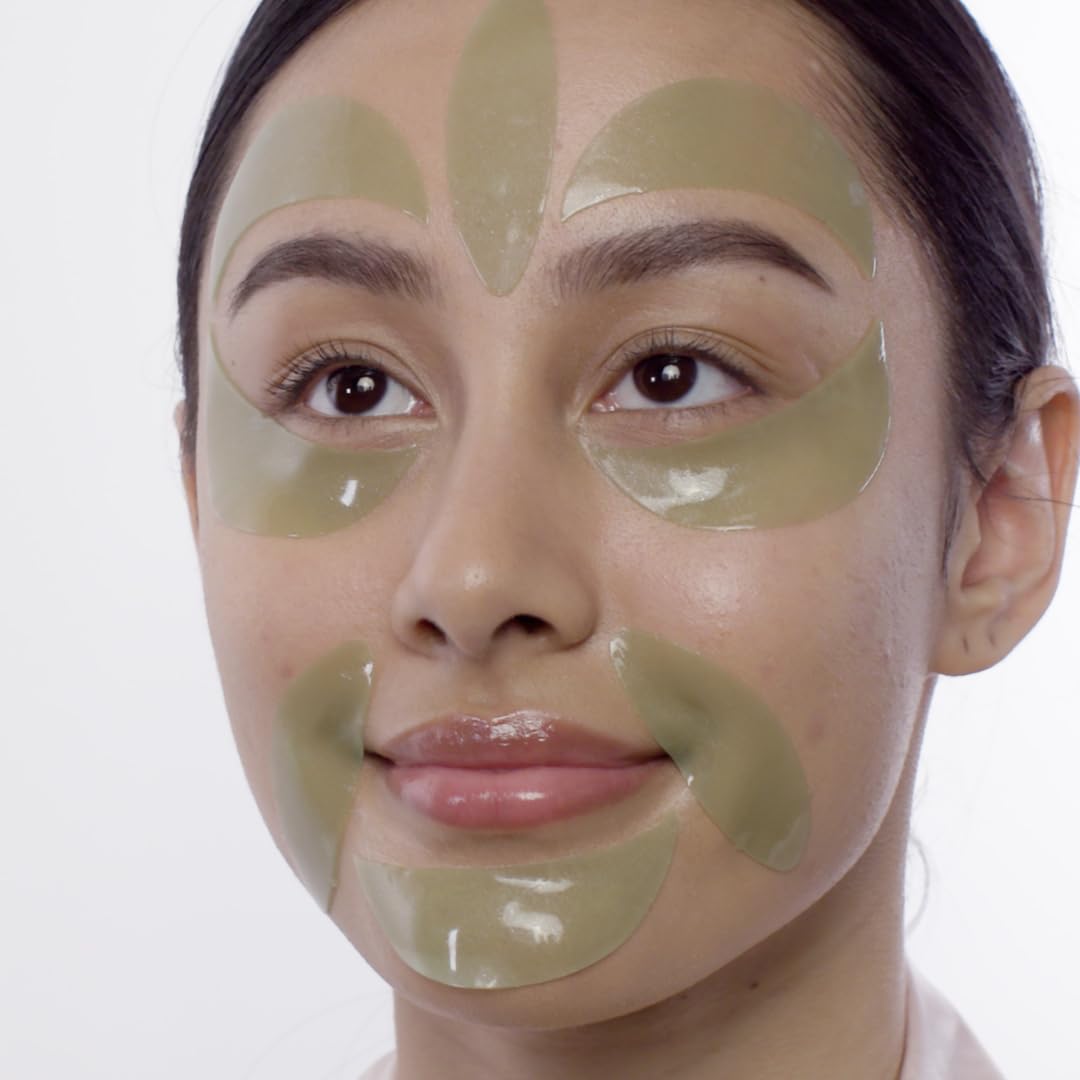 Application of Pixi AnyWhere Hydrogel Patches under eyes
