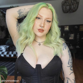 ARCTIC FOX Neverland mint green hair dye application