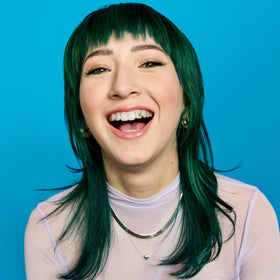 ARCTIC FOX Semi-Permanent Hair Color Emerald Fortune application on hair
