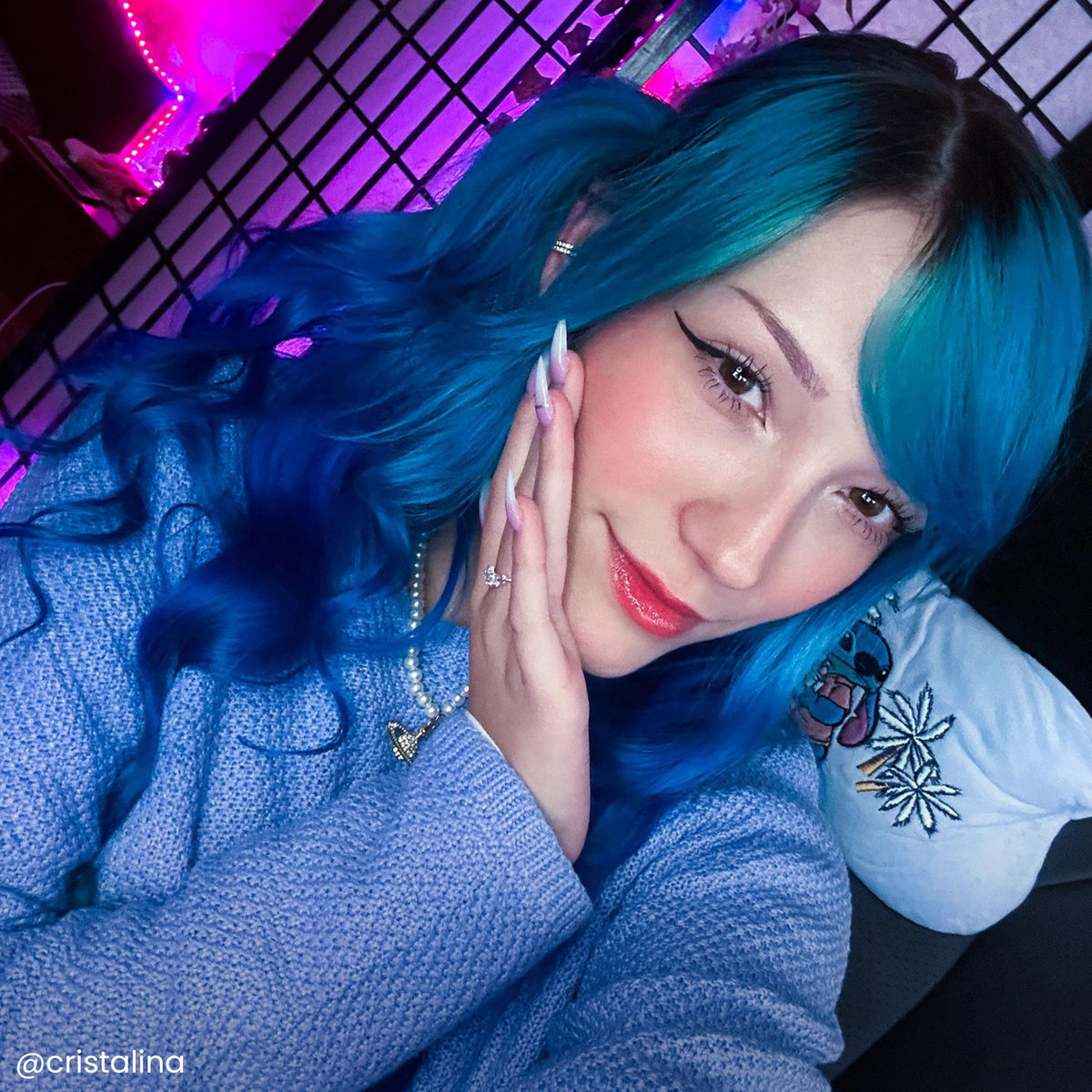 ARCTIC FOX Semi-Permanent Hair Dye Aquamarine Blue mixed with purple