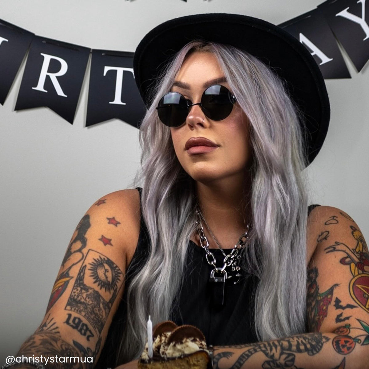 ARCTIC FOX Sterling Semi-Permanent Hair Dye application on hair