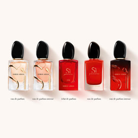 Armani Beauty Si Passione Eau de Parfum spray application
