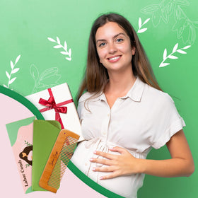 Arrozon Labor Comb displayed on a soft fabric background