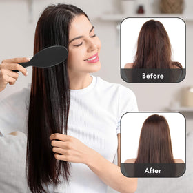 Aussumy Detangling Hair Brush in use on dry hair