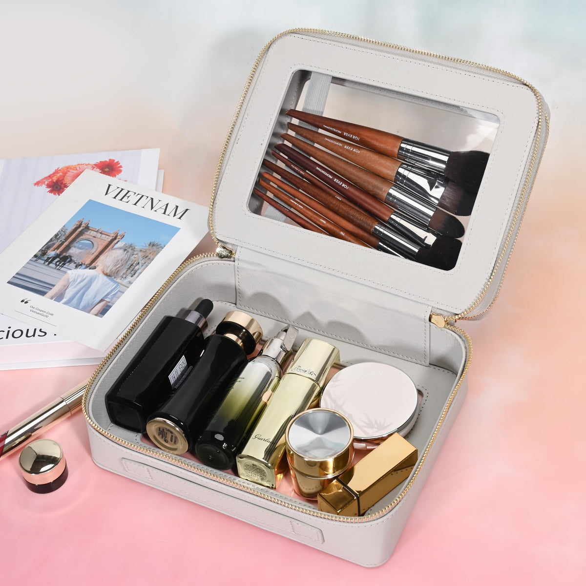 Aveniee Clear Makeup Bag showing upper layer with brushes