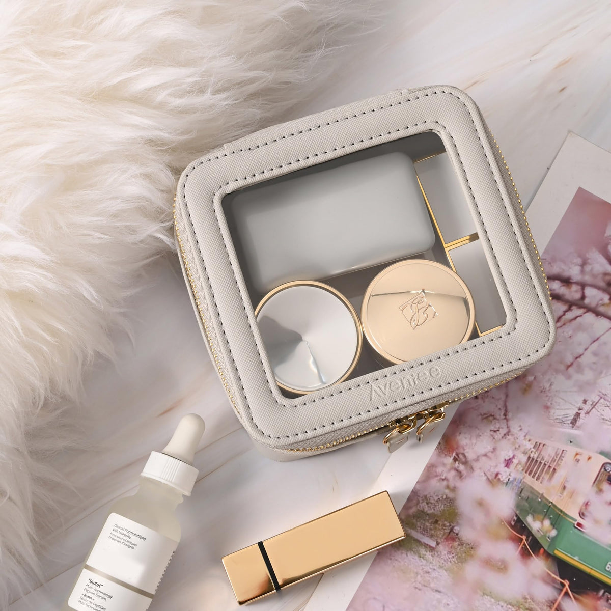 Aveniee Mini Clear Makeup Bag side view showing zipper