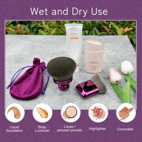 BABYSHEEP Blend & Blur brush in travel bag