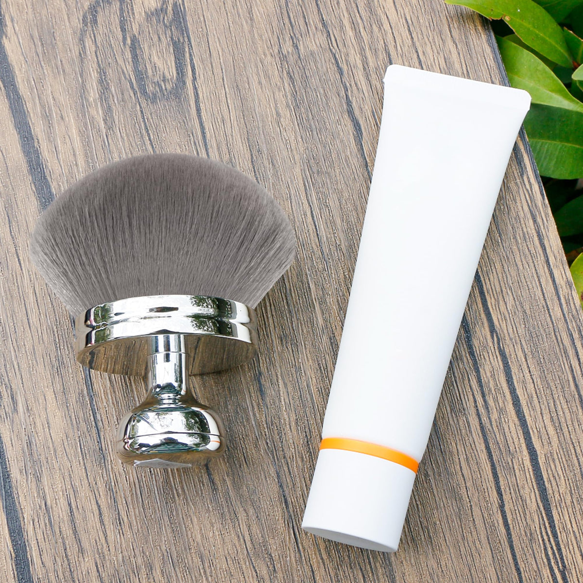 BABYSHEEP Blend & Blur brush in travel setting