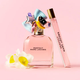 Back view of Marc Jacobs Perfect Eau de Parfum packaging