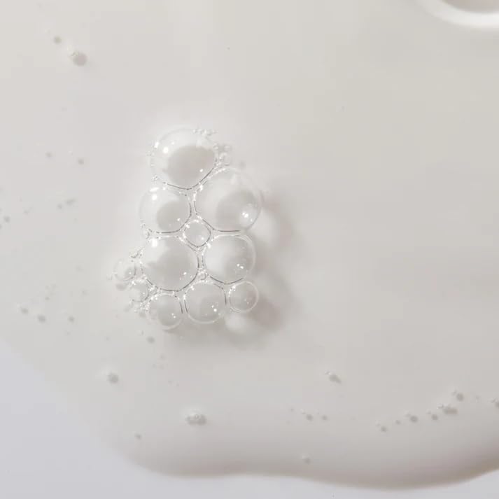Back view of Mario Badescu Vitamin C Serum packaging