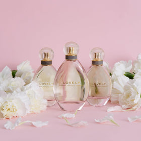 Back view of Sarah Jessica Parker Eau De Parfum bottle
