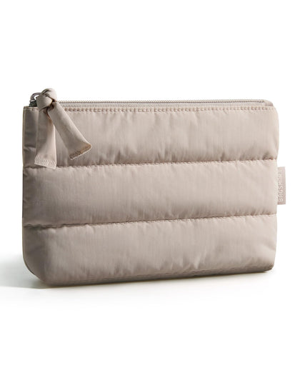 BAGSMART Small Travel Organizer front view in fluffy texture