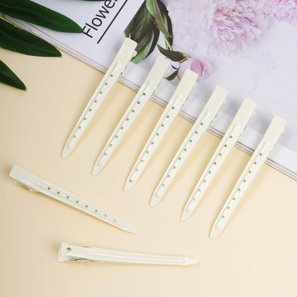 Bantoye Duck Bill Clips used in a salon setting