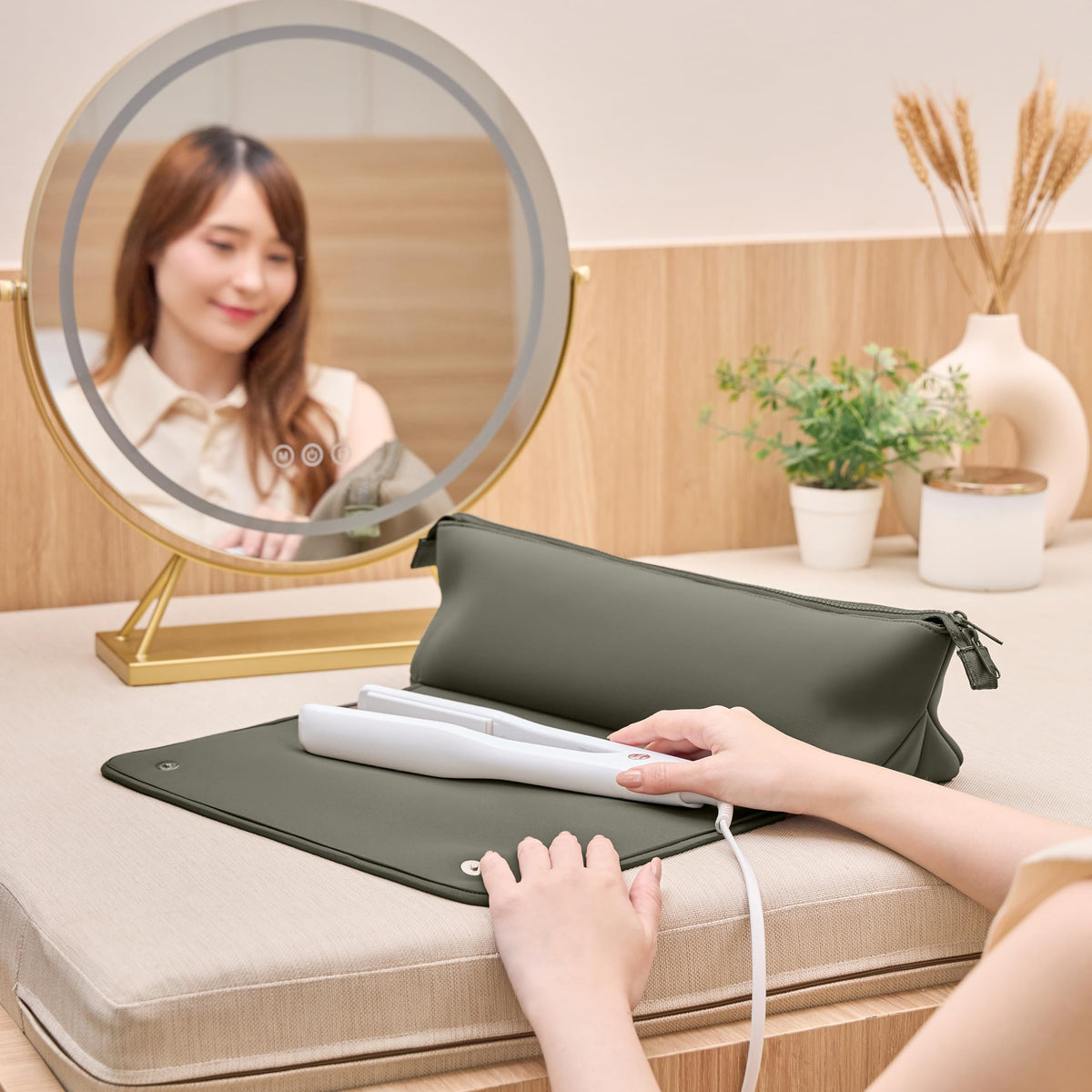 BAREFOOT CARIBOU Hair Tools Travel Bag with styling tools inside