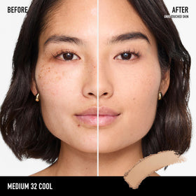 bareMinerals Barepro foundation compact opened with sponge