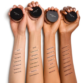 bareMinerals Original Matte Loose Mineral Foundation SPF 15 texture