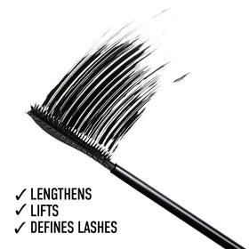 bareMinerals Strength & Length Serum Mascara Extreme Black texture on hand