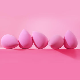 BEAKEY Makeup Sponge Set 5-Pack sponges with makeup products