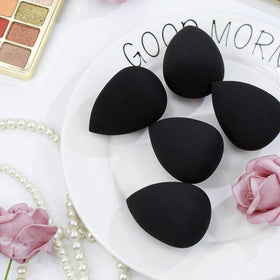 BEAKEY Makeup Sponge Set in a lifestyle scene
