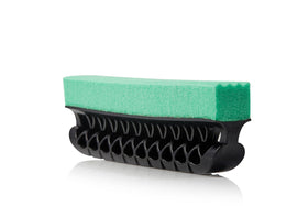 BEARD BAR Mat's Beard Bar Pro in a modern bathroom setting