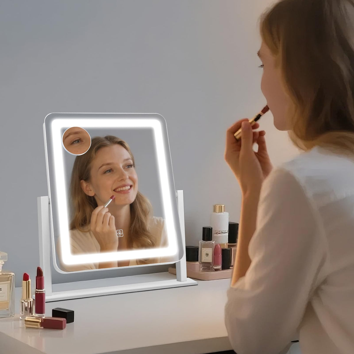 Bearolve Vanity Mirror packaging and accessories