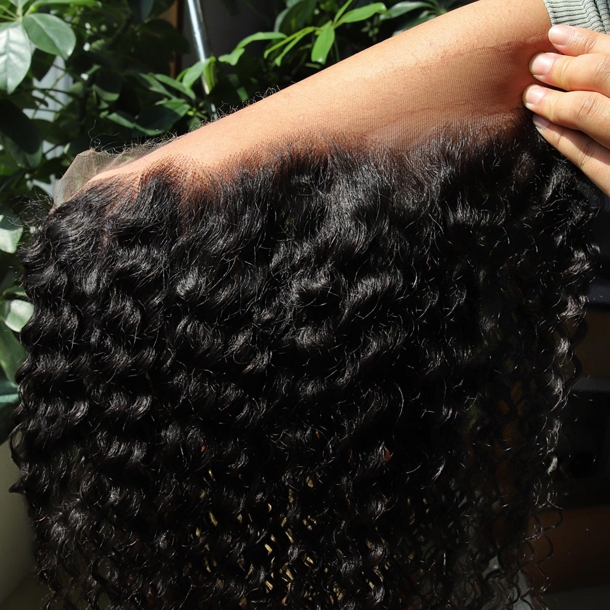 BEEOS Deep Wave HD Lace Frontal packaging