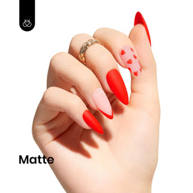 beetles Gel Polish Red Gel Nail Polish 15ML application on nails