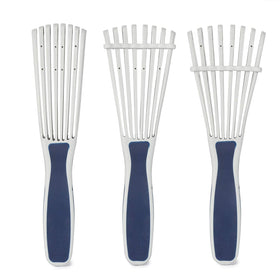 BESTOOL Detangling Brush in use on curly hair