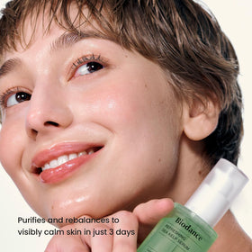 BIODANCE Refreshing Sea Kelp Serum application on skin