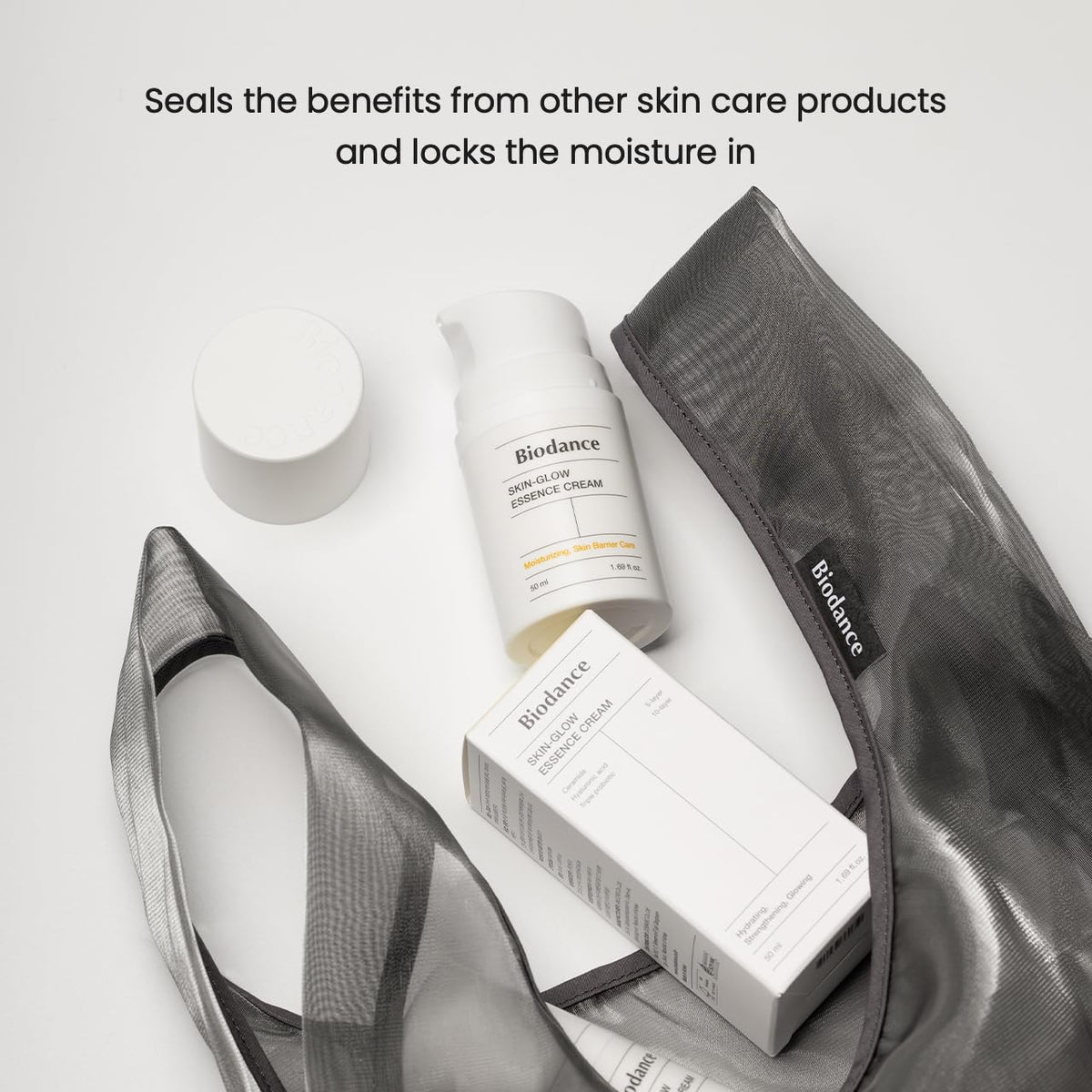 BIODANCE Skin-Glow Essence Cream 50ml application on skin