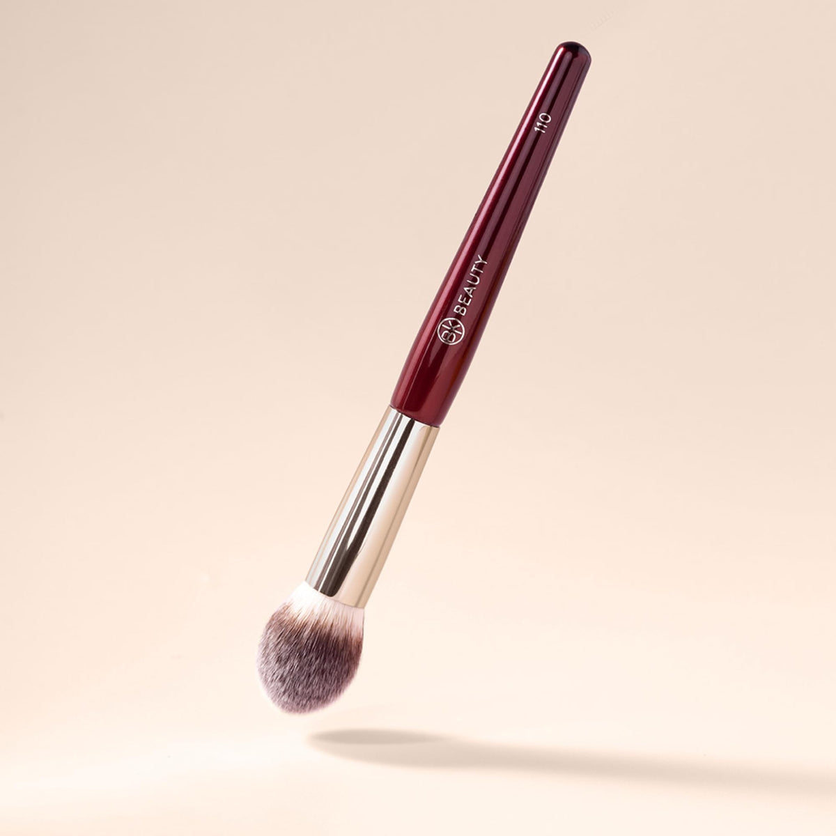 BK BEAUTY 110 Large Concealer Brush packaging display