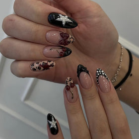 BLGTGH French Tips Press on Nails packaging and accessories