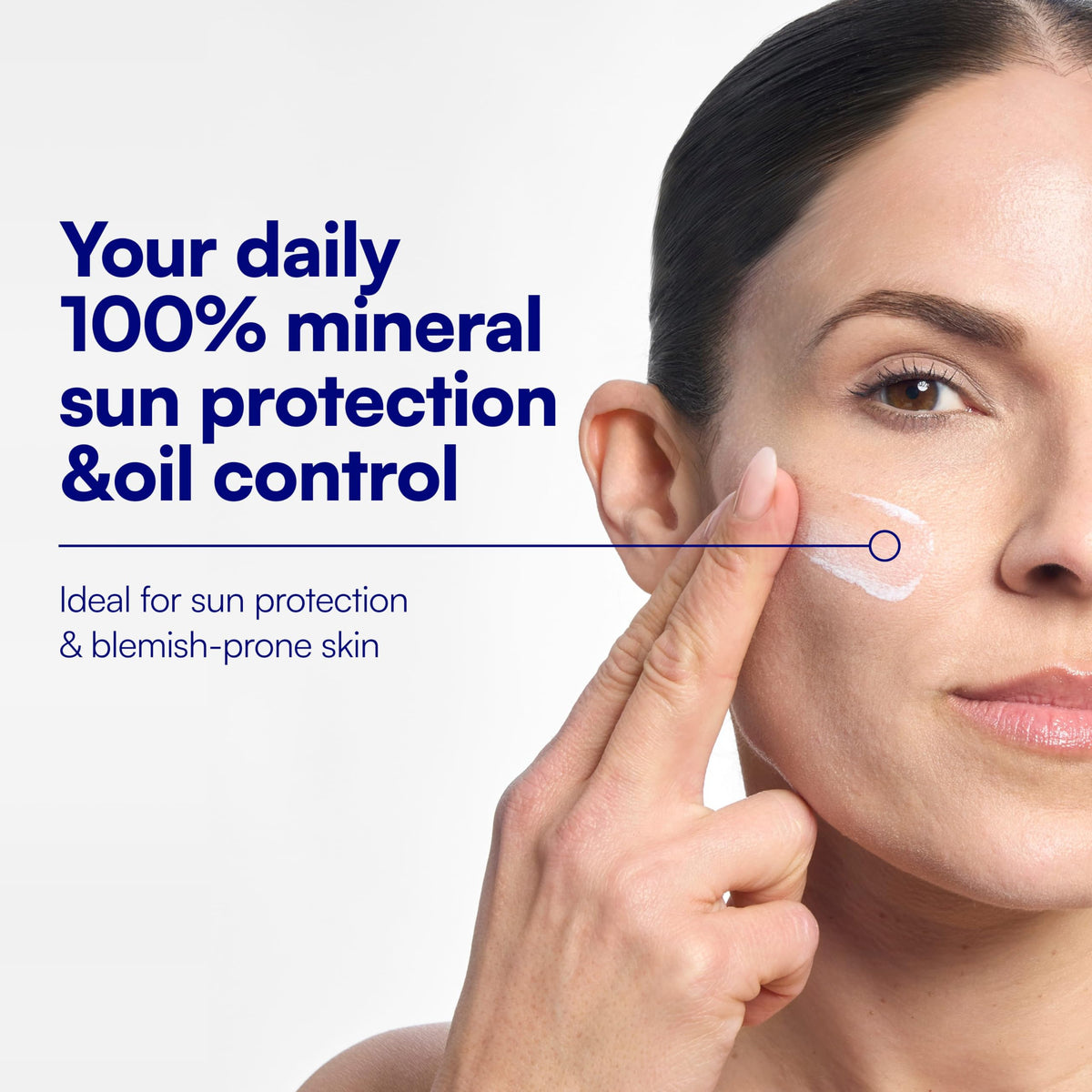 Bliss Block Star Clarifying Mineral Sunscreen SPF 30 with texture close-up
