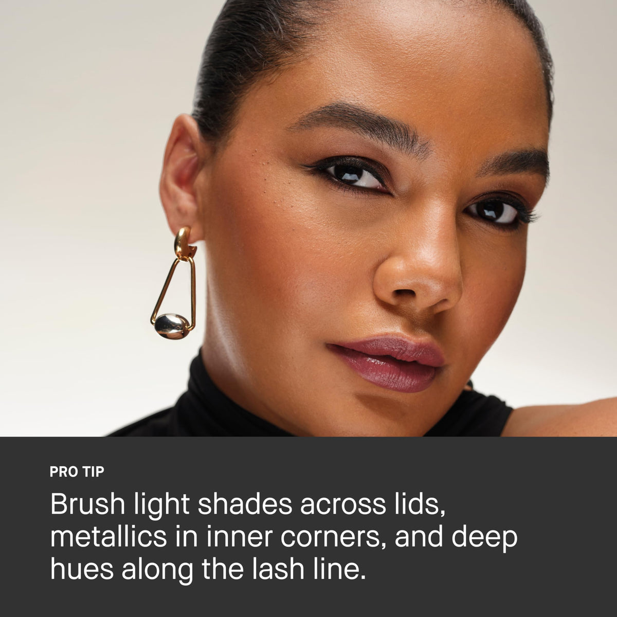 Bobbi Brown All Nudes Eyeshadow Palette packaging and contents
